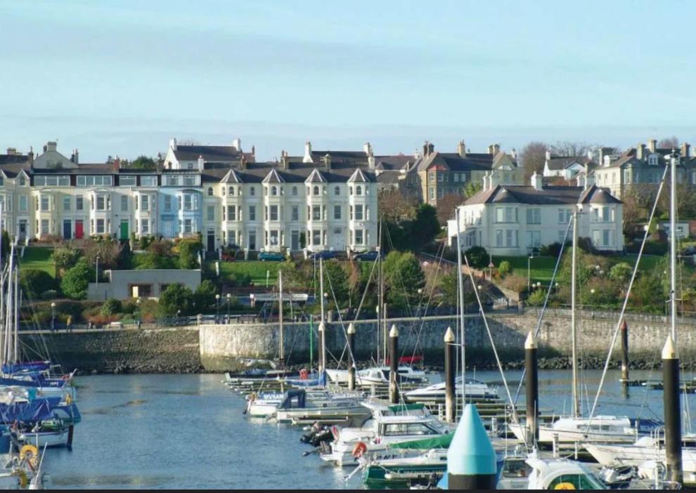 Lilas Bangor Ni Buitenkant foto